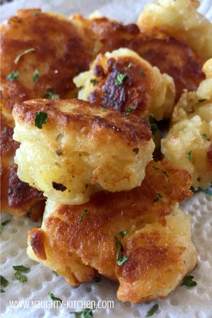 Sour Cream and Chives Smashed Tater Tots Appetizers