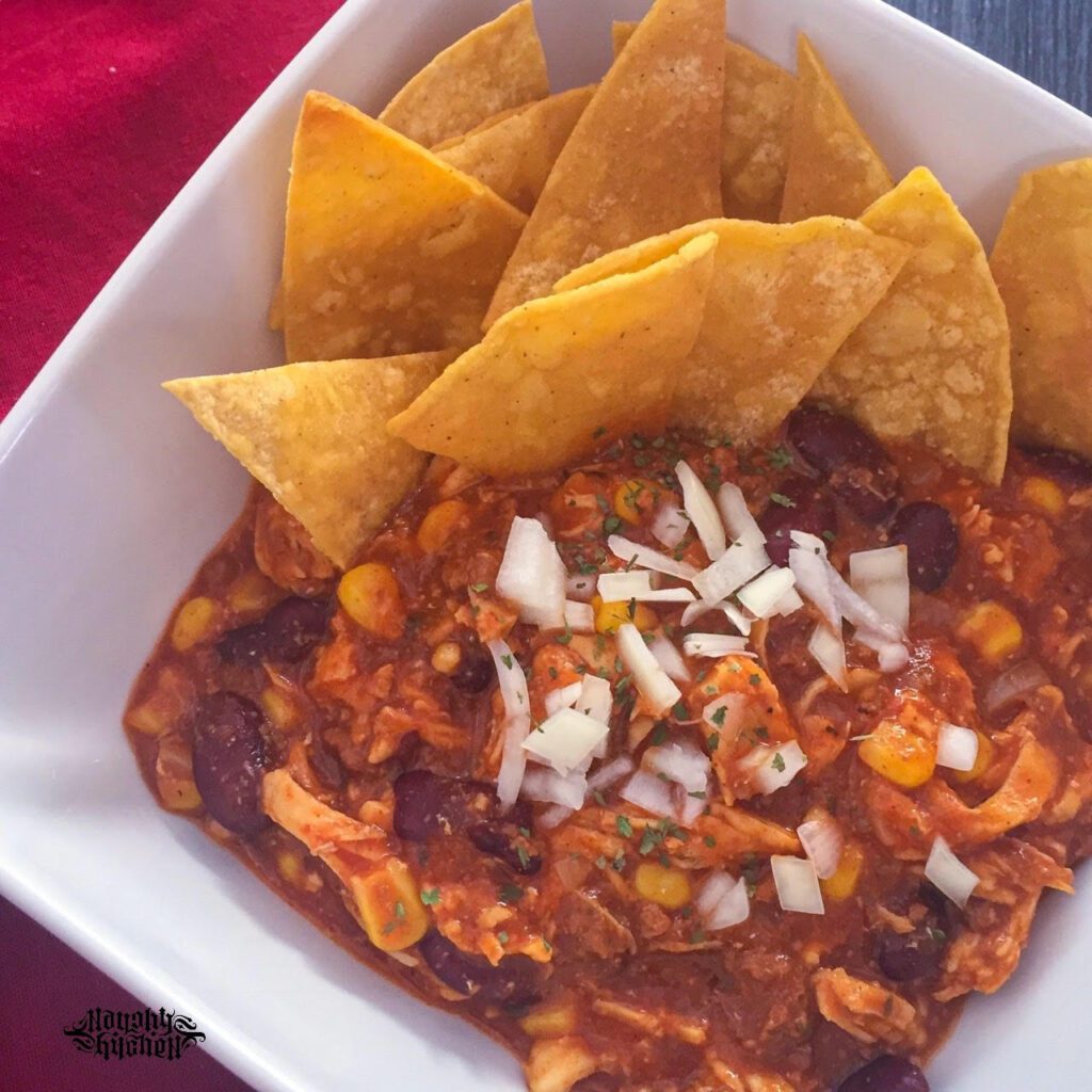 Red Chicken Chili with tortilla chips