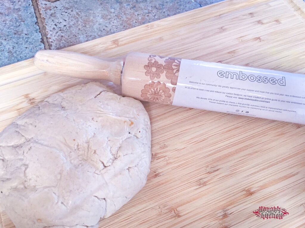 empanada dough embossed rolling pin