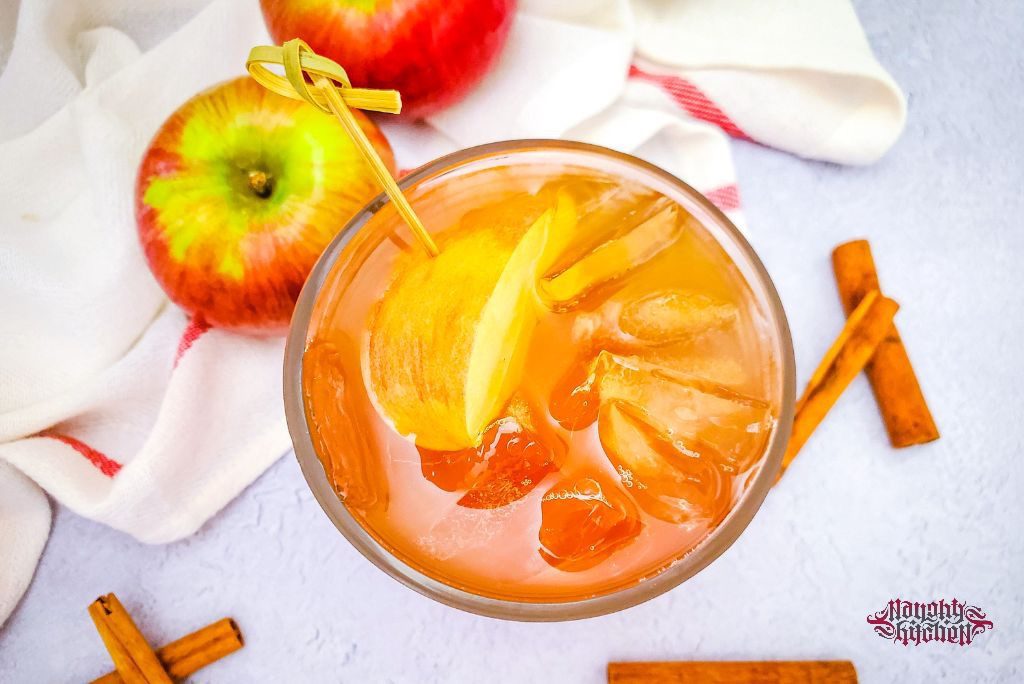 Fireball Caramel Apple Cocktail 