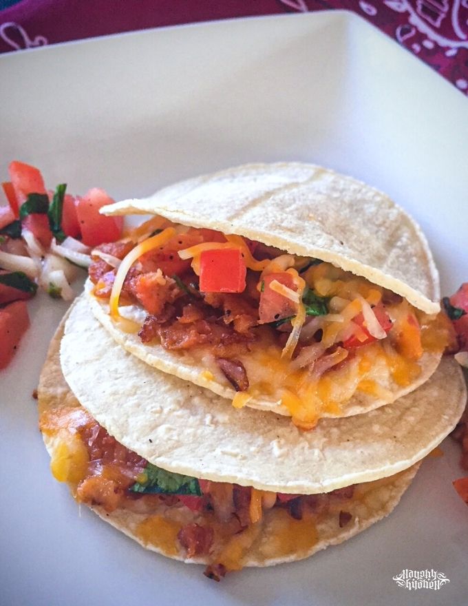 mulitas with pico de gallo