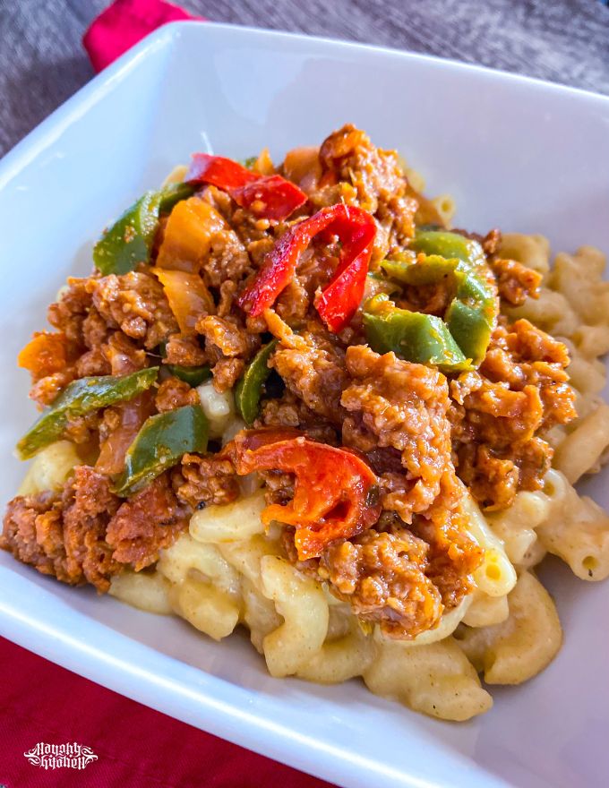 Fajita Mac and Cheese in a white bowl