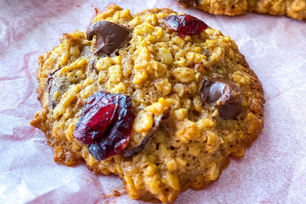 Oatmeal Craisin Chocolate Chip Cookies