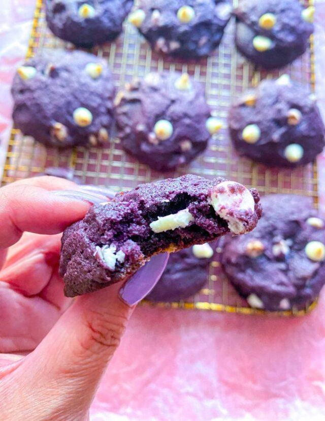 Ube Cookies bite