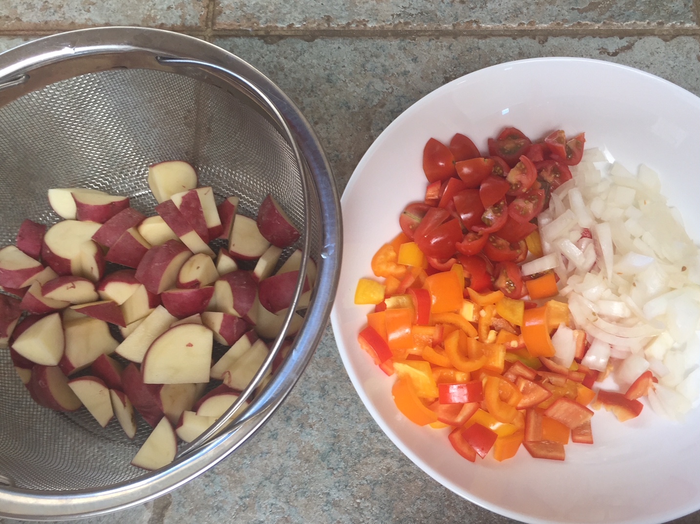 Veggies for chicken afritada.