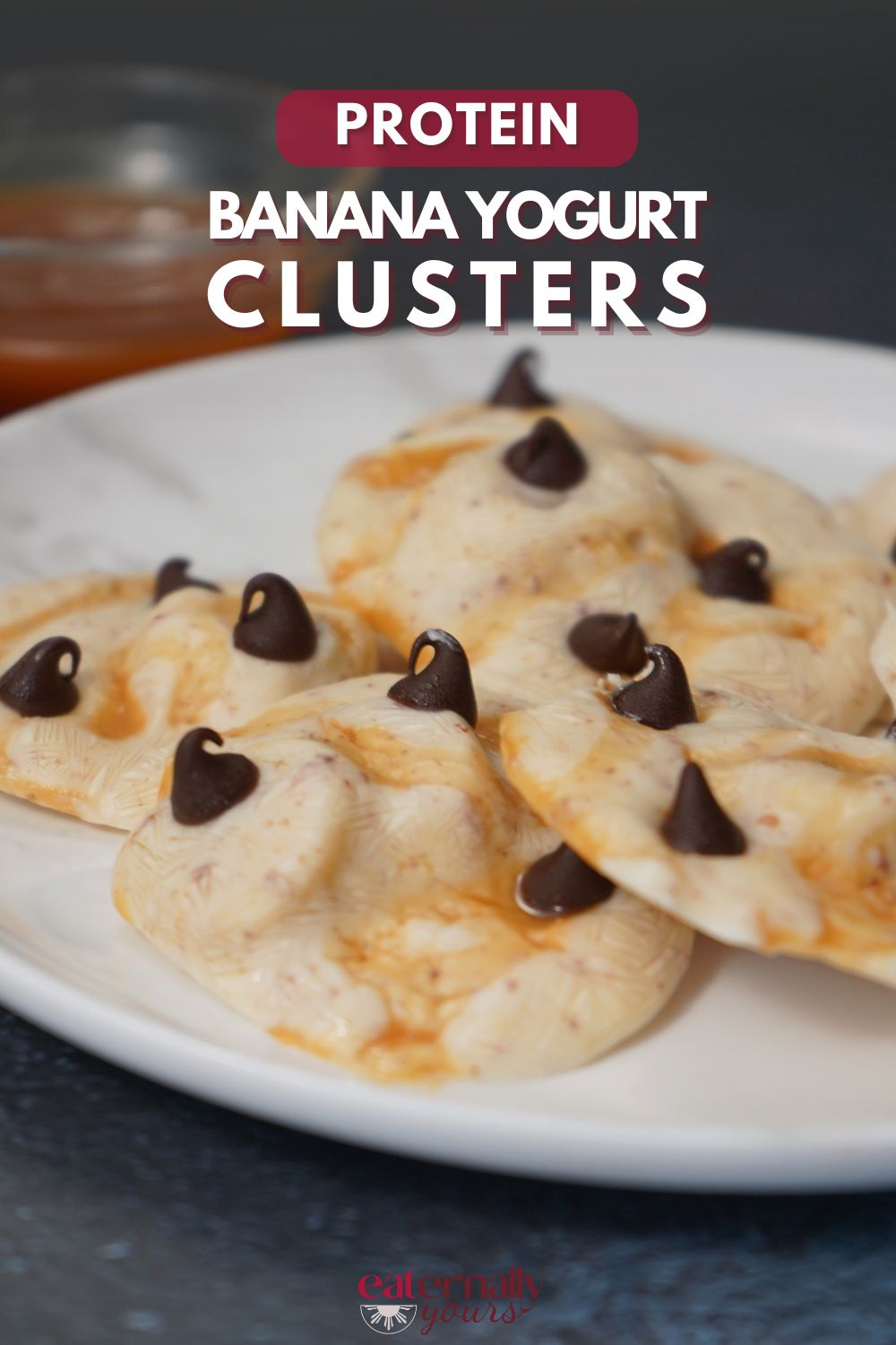 High-protein banana clusters with creamy yogurt, chocolate chips, and caramel